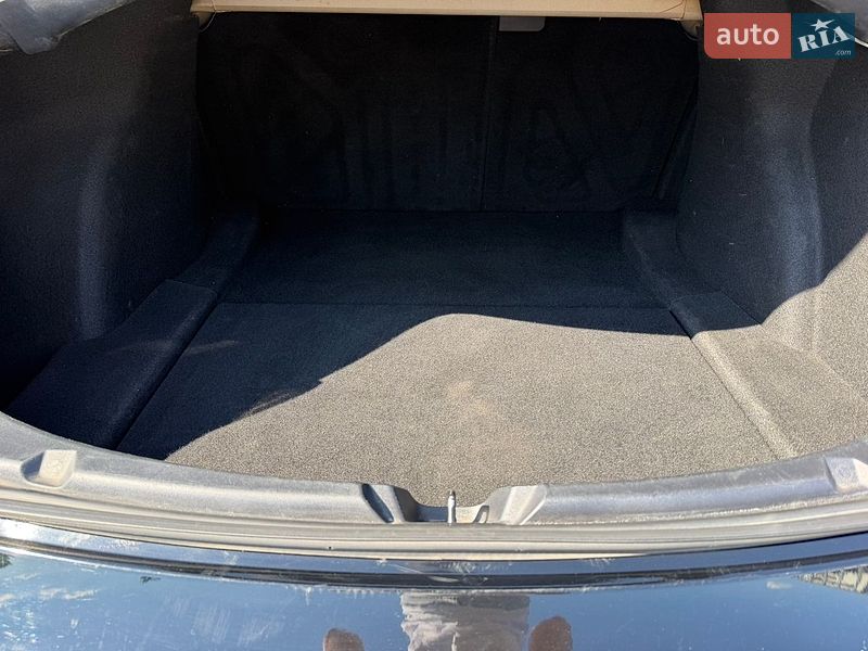 Седан Tesla Model 3 2021 в Львове