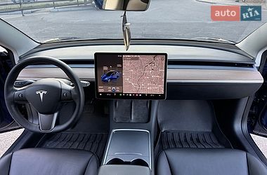 Седан Tesla Model 3 2022 в Кропивницком