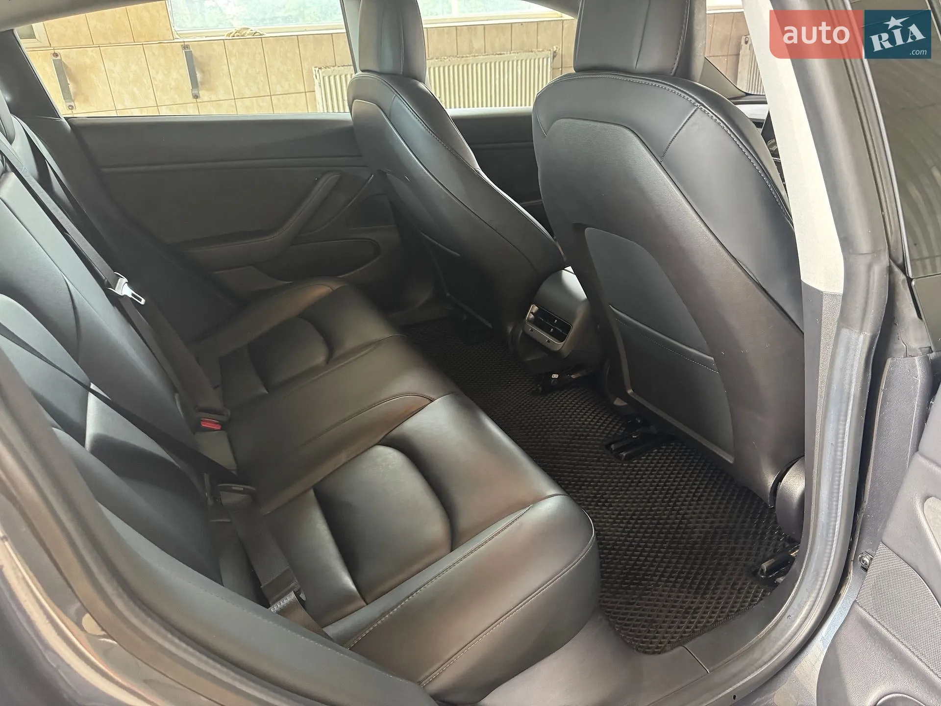 2020 Tesla Model 3 - мініатюра 9