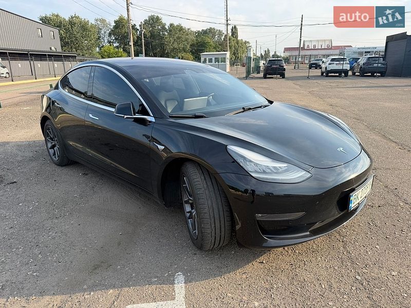 Седан Tesla Model 3 2018 в Киеве фото 2 Седан Tesla Model 3 2018 в Киеве