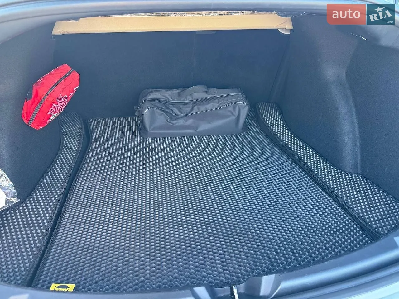 2022 Tesla Model 3 - мініатюра 13