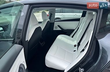 Седан Tesla Model 3 2025 в Дніпрі