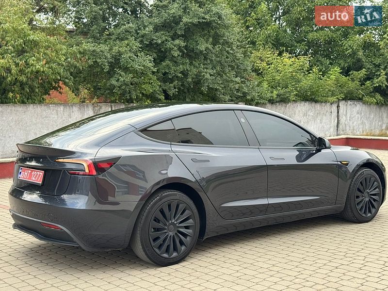 Седан Tesla Model 3 2025 в Дубні фото 11 Седан Tesla Model 3 2025 в Дубні