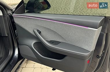 Седан Tesla Model 3 2025 в Дубні фото 42 Седан Tesla Model 3 2025 в Дубні