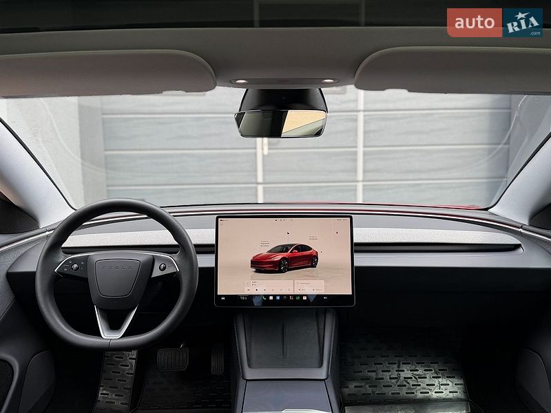 Седан Tesla Model 3 2024 в Киеве
