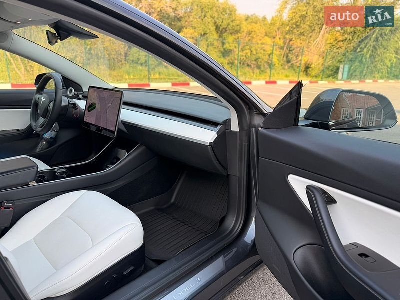Седан Tesla Model 3 2020 в Харькове фото 35 Седан Tesla Model 3 2020 в Харькове