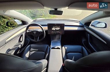 Седан Tesla Model 3 2023 в Одесі