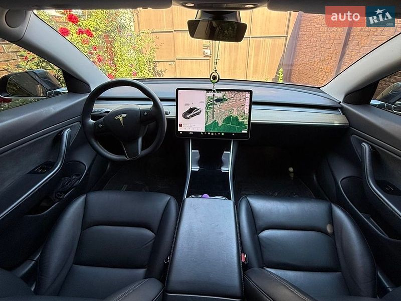 Седан Tesla Model 3 2019 в Харькове