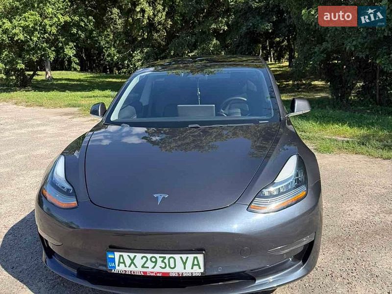 Седан Tesla Model 3 2019 в Харькове