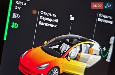 Седан Tesla Model 3 2019 в Киеве