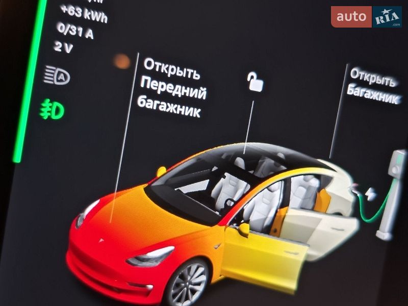 Седан Tesla Model 3 2019 в Киеве