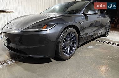 Седан Tesla Model 3 2024 в Києві