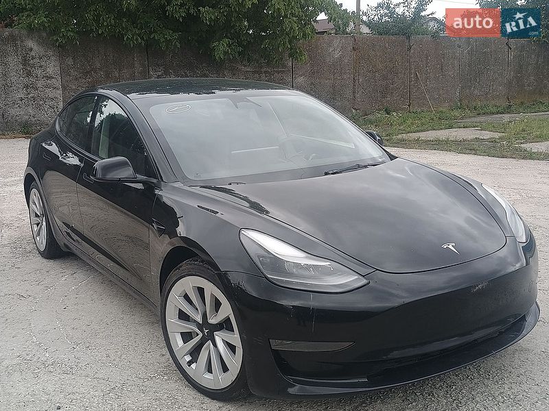Седан Tesla Model 3 2023 в Хмельницком Седан Tesla Model 3 2023 в Хмельницком