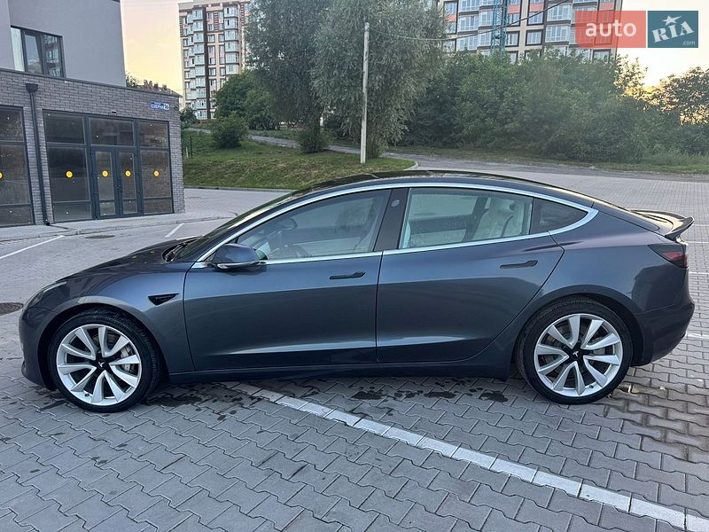 Седан Tesla Model 3 2020 в Хмельницком