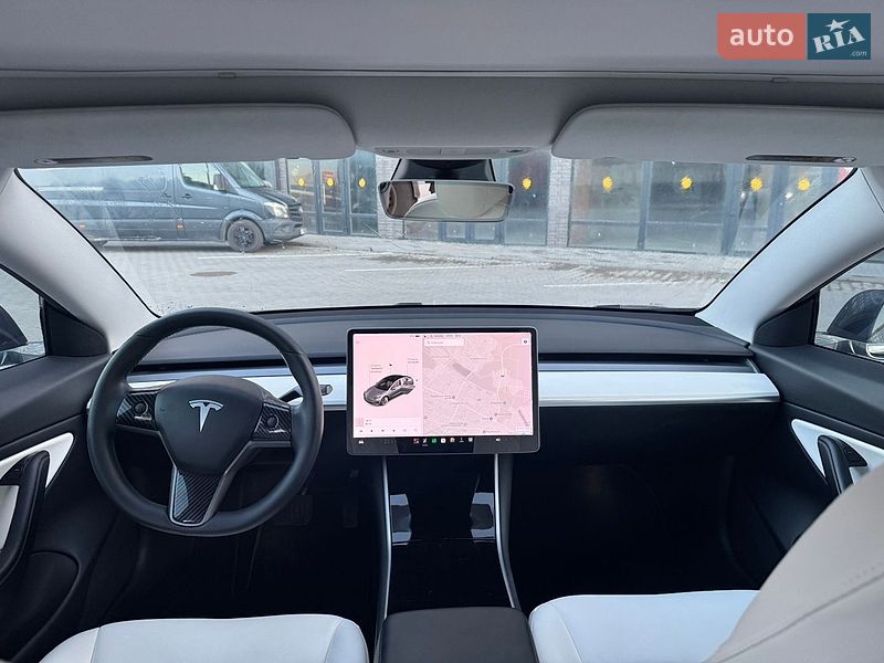 Седан Tesla Model 3 2020 в Хмельницком