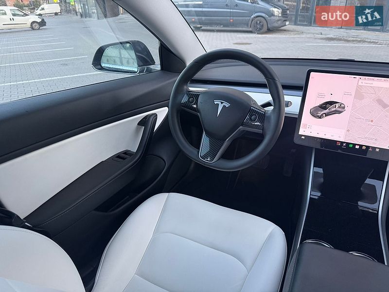 Седан Tesla Model 3 2020 в Хмельницком