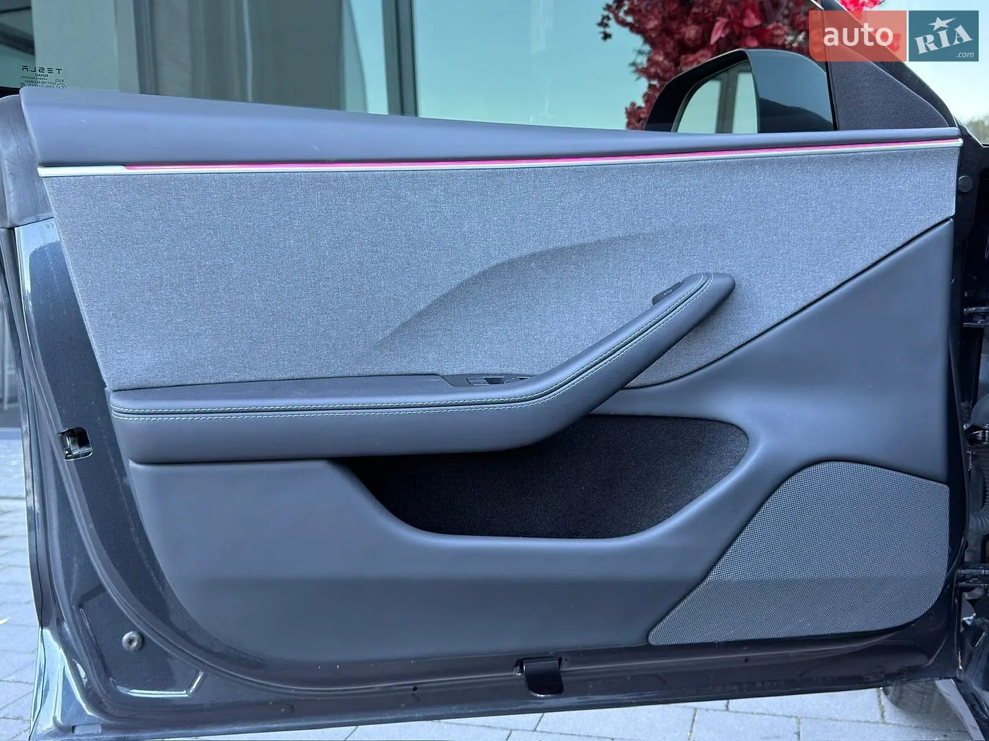 2025 Tesla Model 3 - мініатюра 35