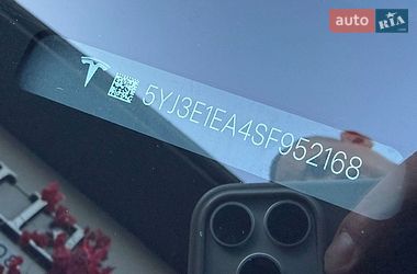 Седан Tesla Model 3 2025 в Черновцах