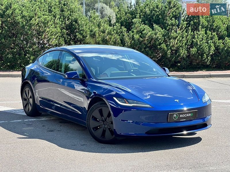 Седан Tesla Model 3 2024 в Киеве фото 3 Седан Tesla Model 3 2024 в Киеве