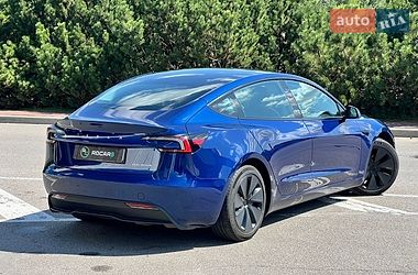 Седан Tesla Model 3 2024 в Києві