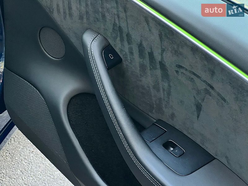 Седан Tesla Model 3 2024 в Киеве фото 47 Седан Tesla Model 3 2024 в Киеве