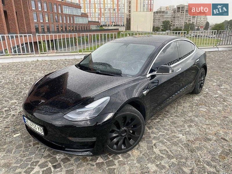 Tesla Model 3 2019