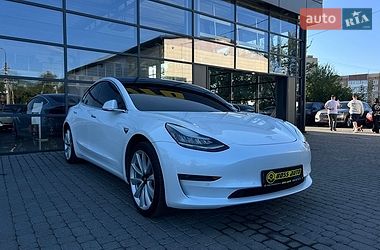 Седан Tesla Model 3 2019 в Ивано-Франковске