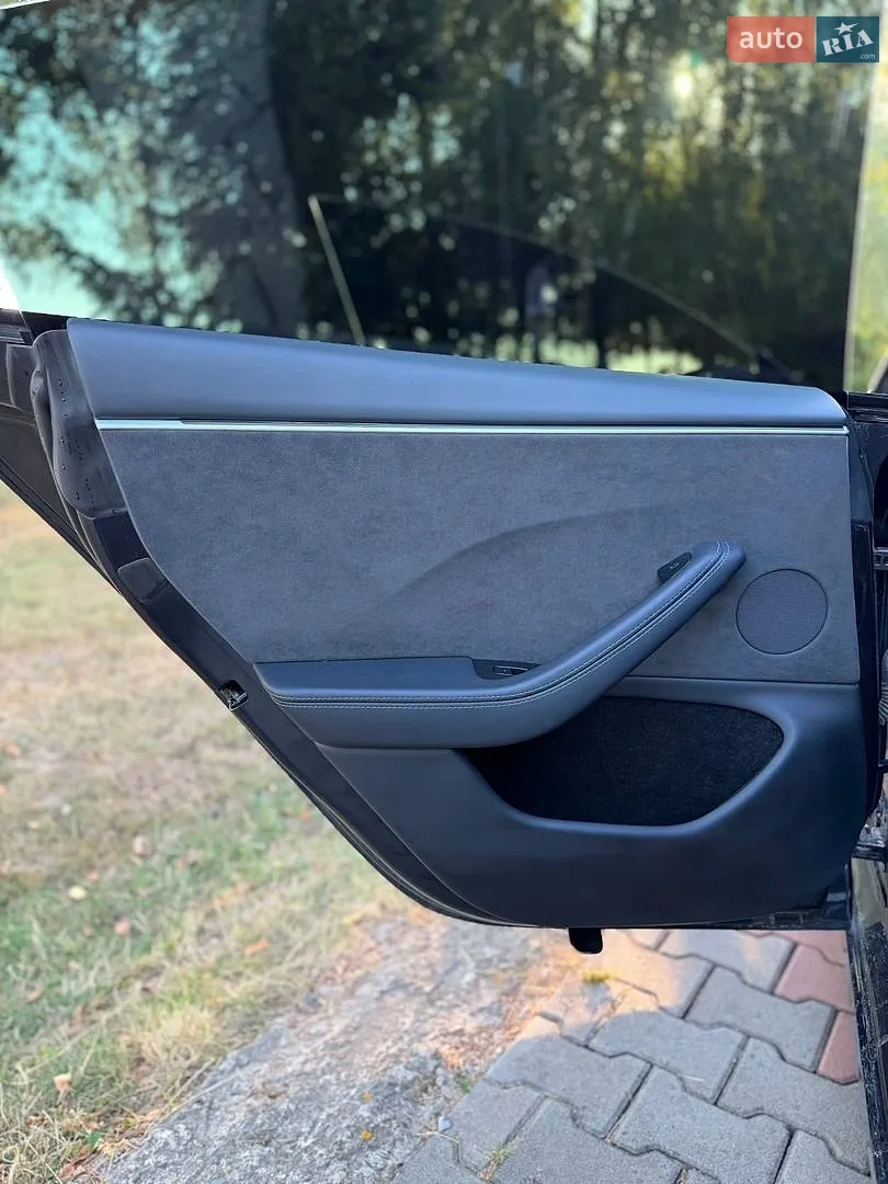 2024 Tesla Model 3 - мініатюра 2