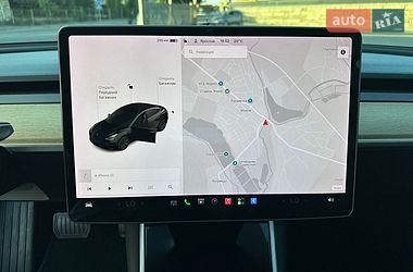 Седан Tesla Model 3 2019 в Тернополе