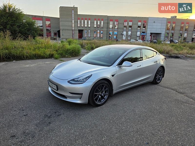 Tesla Model 3 2018 Tesla Model 3 2018