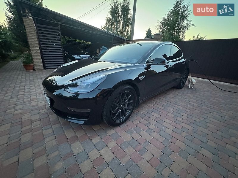 Tesla Model 3 2018