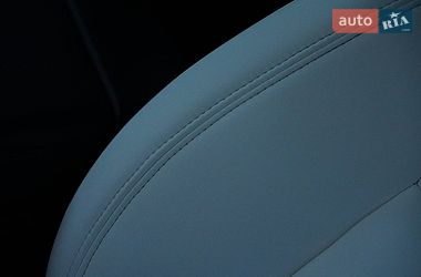 Седан Tesla Model 3 2024 в Дрогобичі