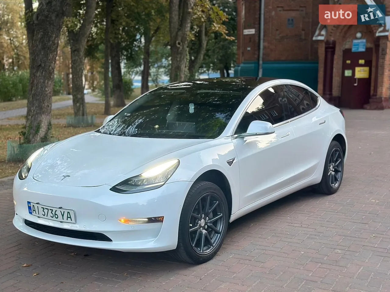 2018 Tesla Model 3 - мініатюра 24