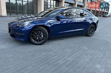tesla model-3 2022 в Ужгород от профессионального продавца Андрій Іванов