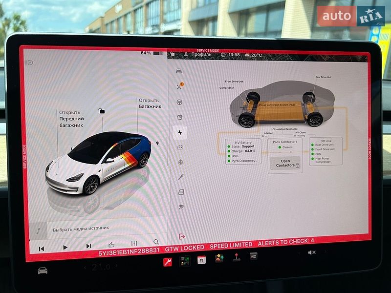 Седан Tesla Model 3 2022 в Виннице