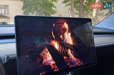 Седан Tesla Model 3 2018 в Миколаєві
