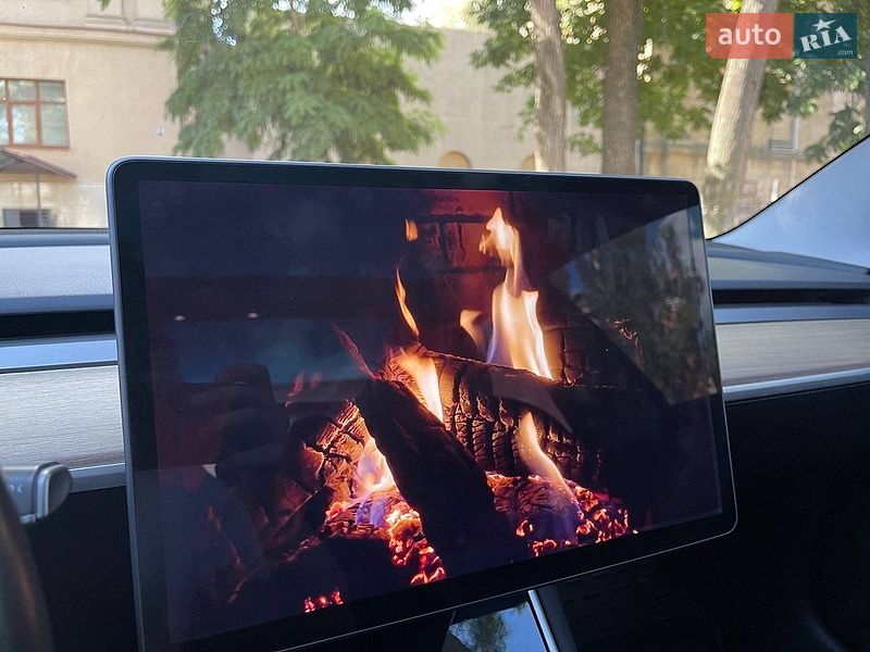 Седан Tesla Model 3 2018 в Миколаєві
