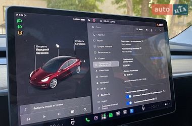 Седан Tesla Model 3 2018 в Миколаєві