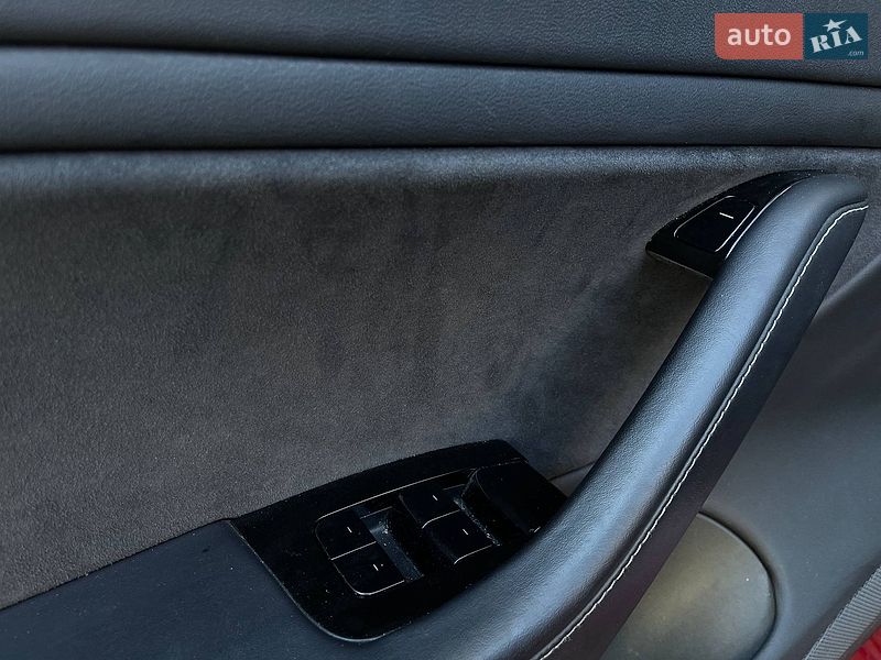 Седан Tesla Model 3 2018 в Миколаєві