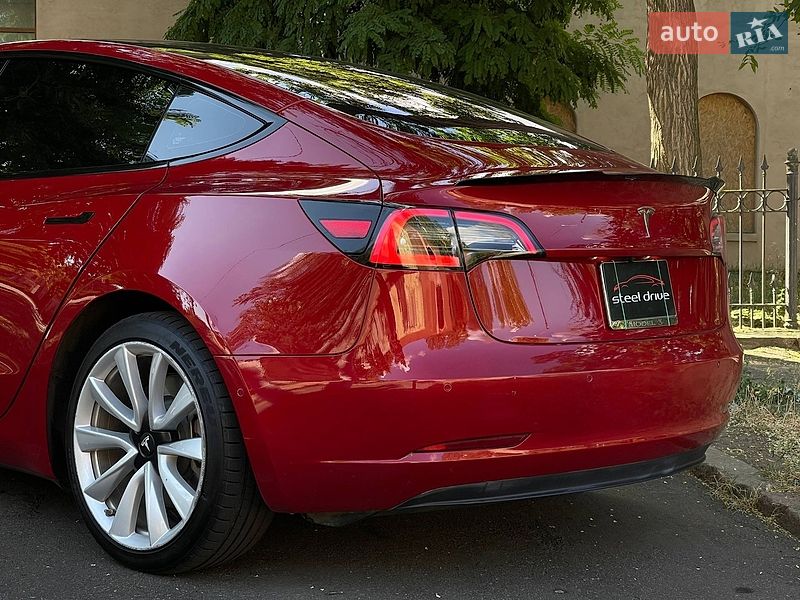 Седан Tesla Model 3 2018 в Миколаєві