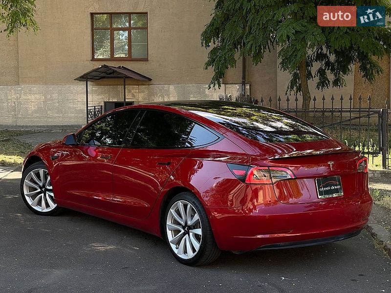 Седан Tesla Model 3 2018 в Миколаєві