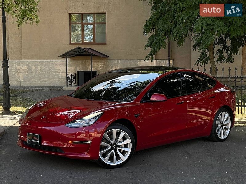 Седан Tesla Model 3 2018 в Миколаєві