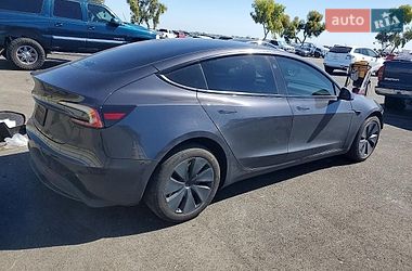 Седан Tesla Model 3 2024 в Дніпрі