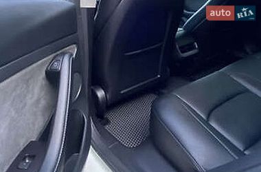 Седан Tesla Model 3 2022 в Киеве