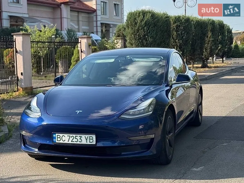 Tesla Model 3 2019