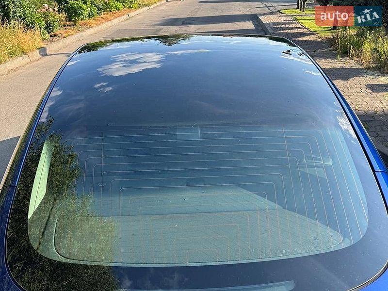 Седан Tesla Model 3 2019 в Шептицькому
