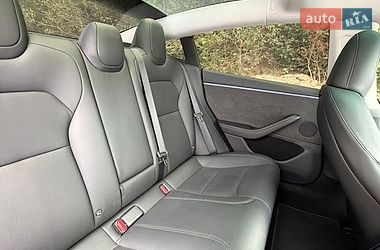 Седан Tesla Model 3 2024 в Львові