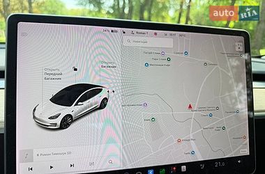 Седан Tesla Model 3 2021 в Калуше