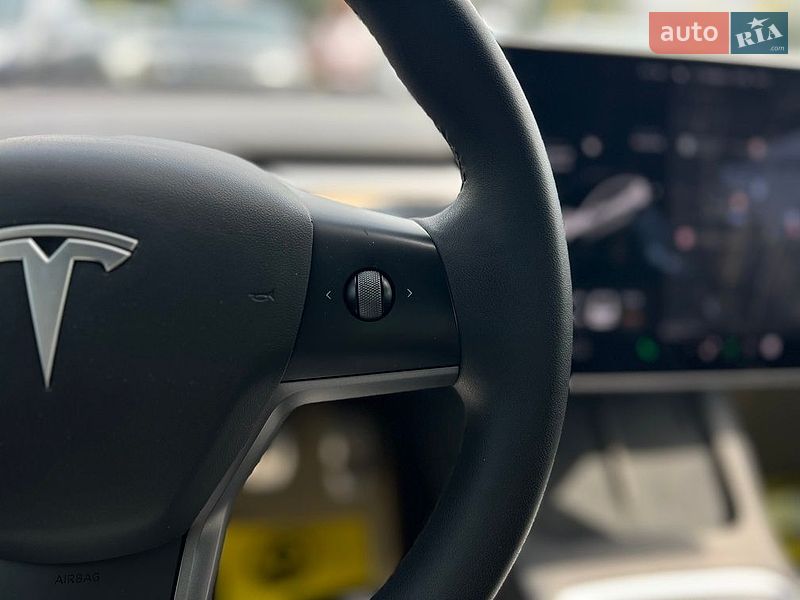 Седан Tesla Model 3 2020 в Ивано-Франковске