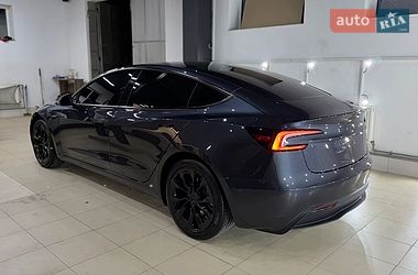 Седан Tesla Model 3 2024 в Коломые
